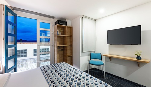 Habitación superior, 1 cama de matrimonio, vistas a la ciudad