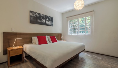 Apartamento superior, 1 cama de matrimonio grande con sofá cama