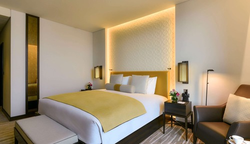 Habitación superior, 1 cama de matrimonio grande (Corniche View)