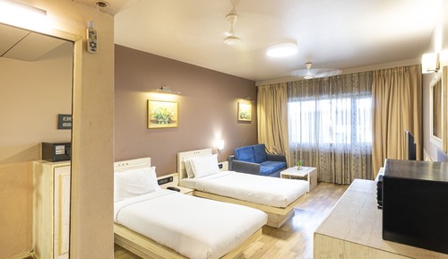 Habitación Club con 2 camas individuales