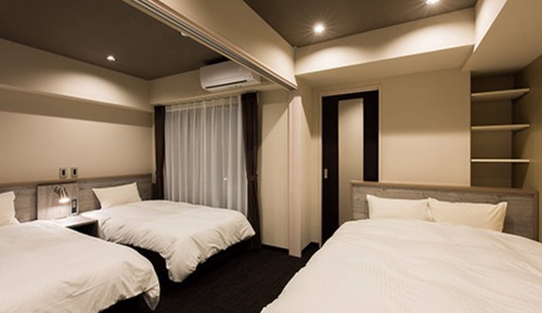 Family Room (Free check-in after 5pm) Non-Smoking