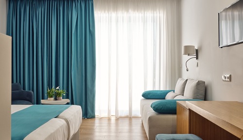 Suite junior, acceso a la piscina