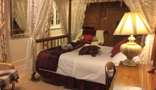 Habitación doble, varias camas