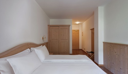 Habitación estándar con 1 cama doble o 2 individuales