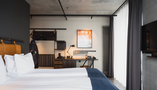 Urban Deluxe Double or Twin Room with Sauna & Gym Access