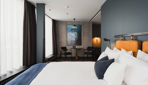 Suite, vistas al puerto (with Sauna & Gym Access)