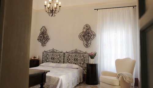 Habitación clásica con 1 cama doble o 2 individuales, terraza, vistas al jardín