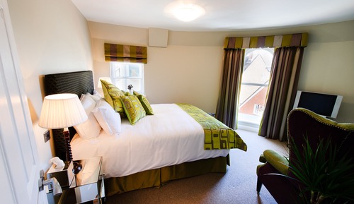 Apartamento City, varias camas, cocina, en edificio anexo