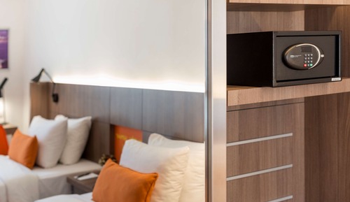 Habitación estándar, 1 cama de matrimonio grande, no fumadores, terraza (Pet Friendly)
