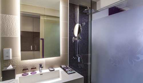 Privilege, Habitación, 1 cama de matrimonio grande, Acceso al salón del club