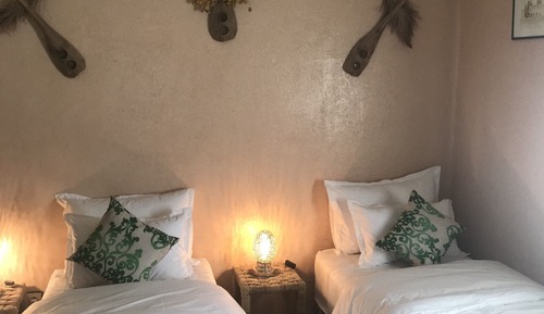 Habitación estándar con 1 cama doble o 2 individuales (Tamaris)