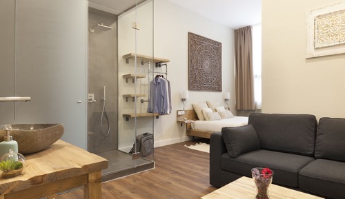 Habitación doble, 1 cama de matrimonio grande con sofá cama