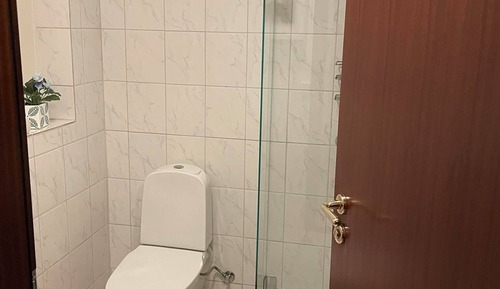 Habitación con 1 cama doble o 2 individuales, baño compartido