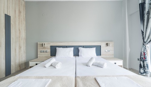 Apartamento, vistas a la piscina