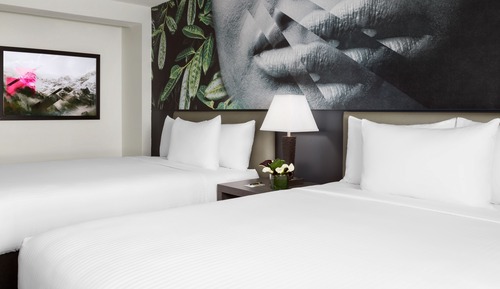 Habitación estándar, 2 camas de matrimonio, accesible para personas con discapacidad