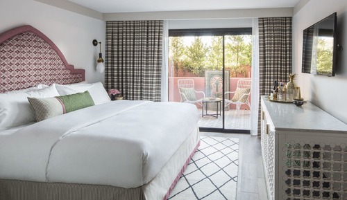 Habitación superior, 1 cama de matrimonio grande (Guestroom)