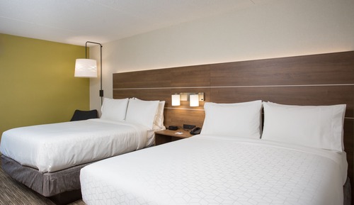 Habitación estándar, 2 camas de matrimonio, no fumadores (Communications Accessible)