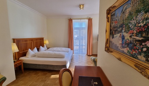 Habitación Deluxe doble, balcón, vistas al lago (im Haupt- oder Nebengebäude)