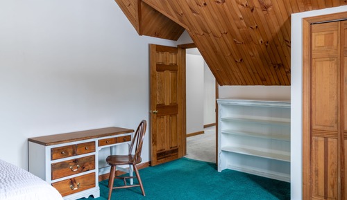 Casa Deluxe (Lake Flower House)