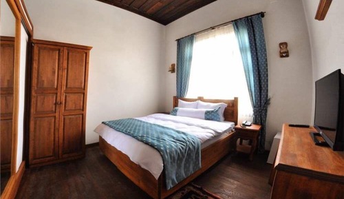 Habitación estándar con 1 cama doble o 2 individuales