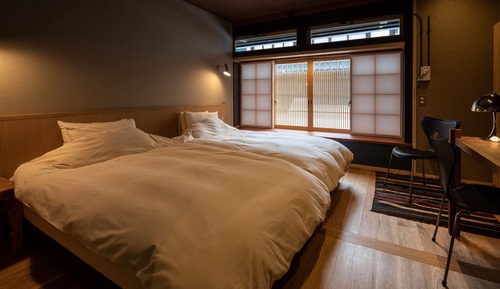 Habitación estándar con 2 camas individuales (CHAYA 102)