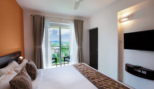 Suite junior, 1 cama de matrimonio grande con sofá cama, no fumadores, vistas a la montaña