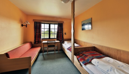 Habitación con 2 camas individuales