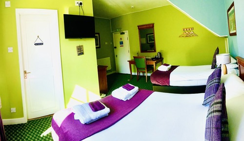 Habitación con 1 cama doble o 2 individuales