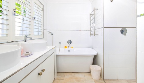 Habitación de lujo con 1 cama doble o 2 individuales, 1 cama de matrimonio grande, vistas al jardín