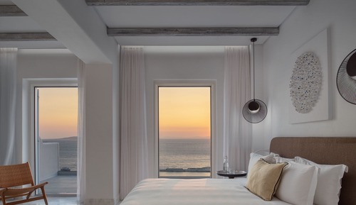 Galaxy 1 Bedroom Pool Suite