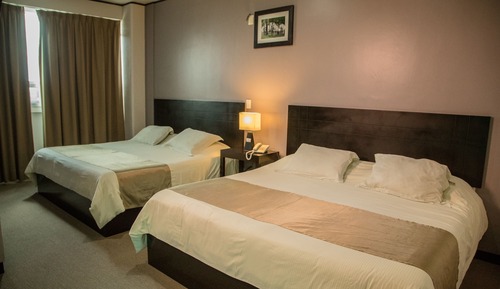 Habitación familiar doble, varias camas