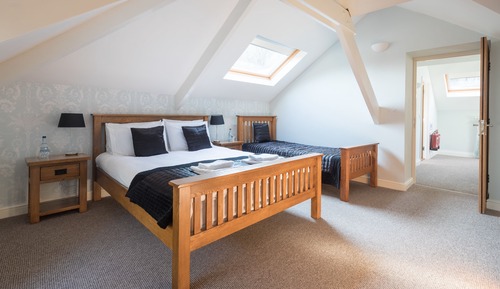 Habitación con 1 cama doble o 2 individuales