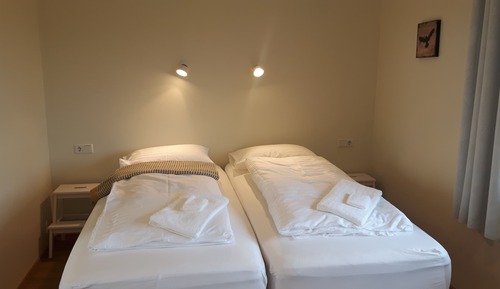 Estudio básico, 1 cama de matrimonio, vistas a la montaña