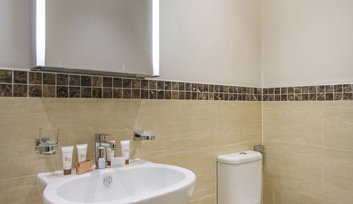 Habitación clásica con 2 camas individuales