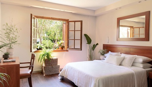 Family Apt Veranda Garden