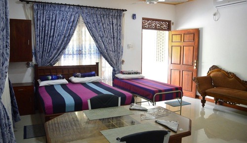 Habitación triple clásica