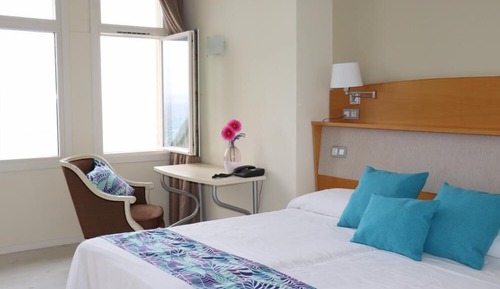 Habitación doble, vistas al mar (SPA Access)