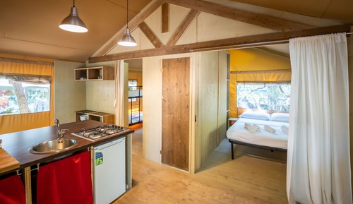 Tienda (Country Lodge 6 Adults)