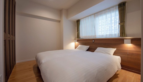 Habitación (Corner terrace room for 1-4 people)