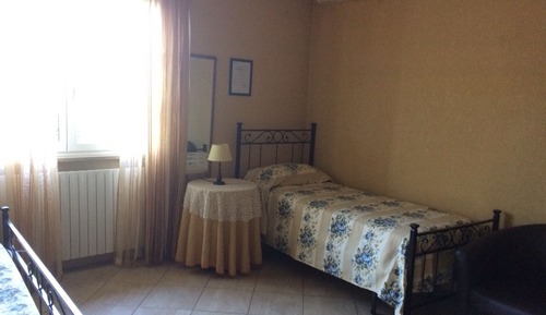 Habitación triple, baño privado