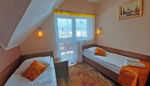 Habitación con 2 camas individuales (8)