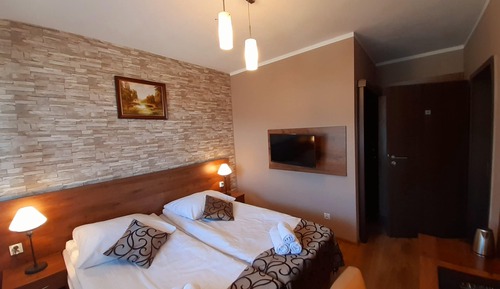 Habitación con 1 cama doble o 2 individuales (4)