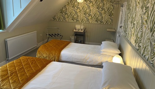 Habitación con 1 cama doble o 2 individuales (Room 7)