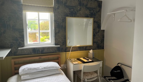 Habitación individual (Room 3)