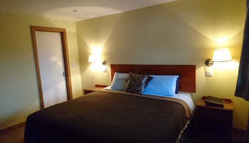 Habitación clásica con 2 camas individuales