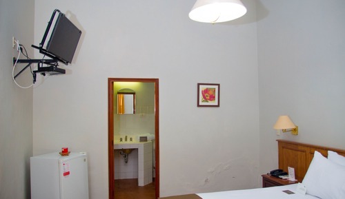 Single Room, 1 Double Bed