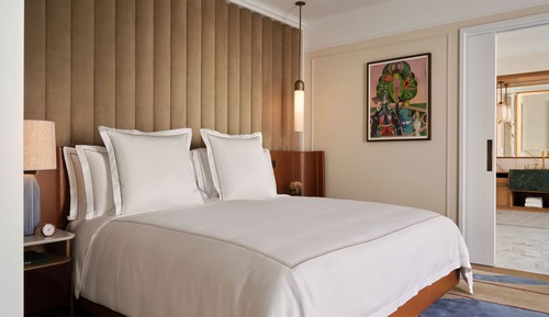 Habitación, varias camas