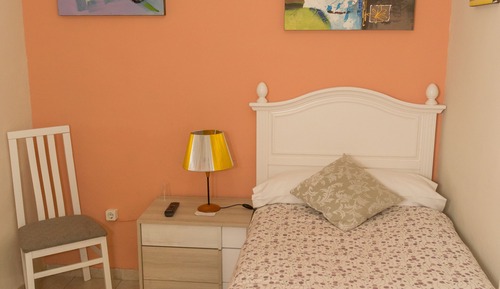 Habitación individual básica, baño compartido