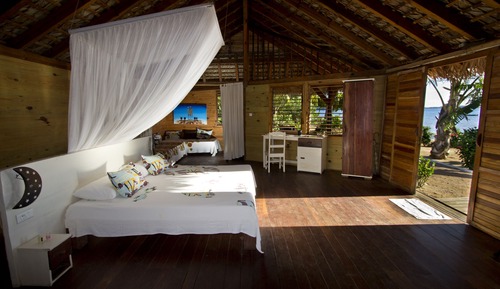 Bungalow, frente a la playa