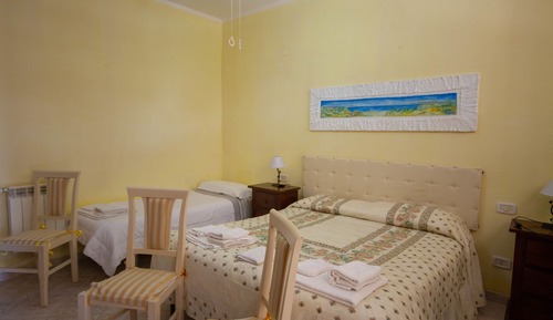 Habitación triple (7)